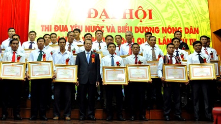 Giai cấp nông dân trong khối đại đoàn kết toàn dân tộc